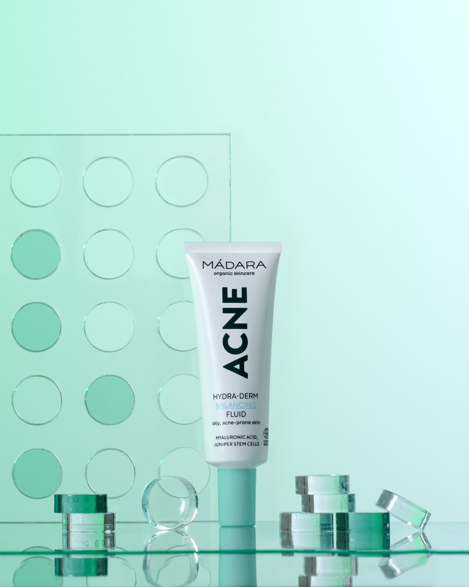 MÁDARA Organic Skincare hyaluronic acid balancing fluid A2204 product photo on plain background.