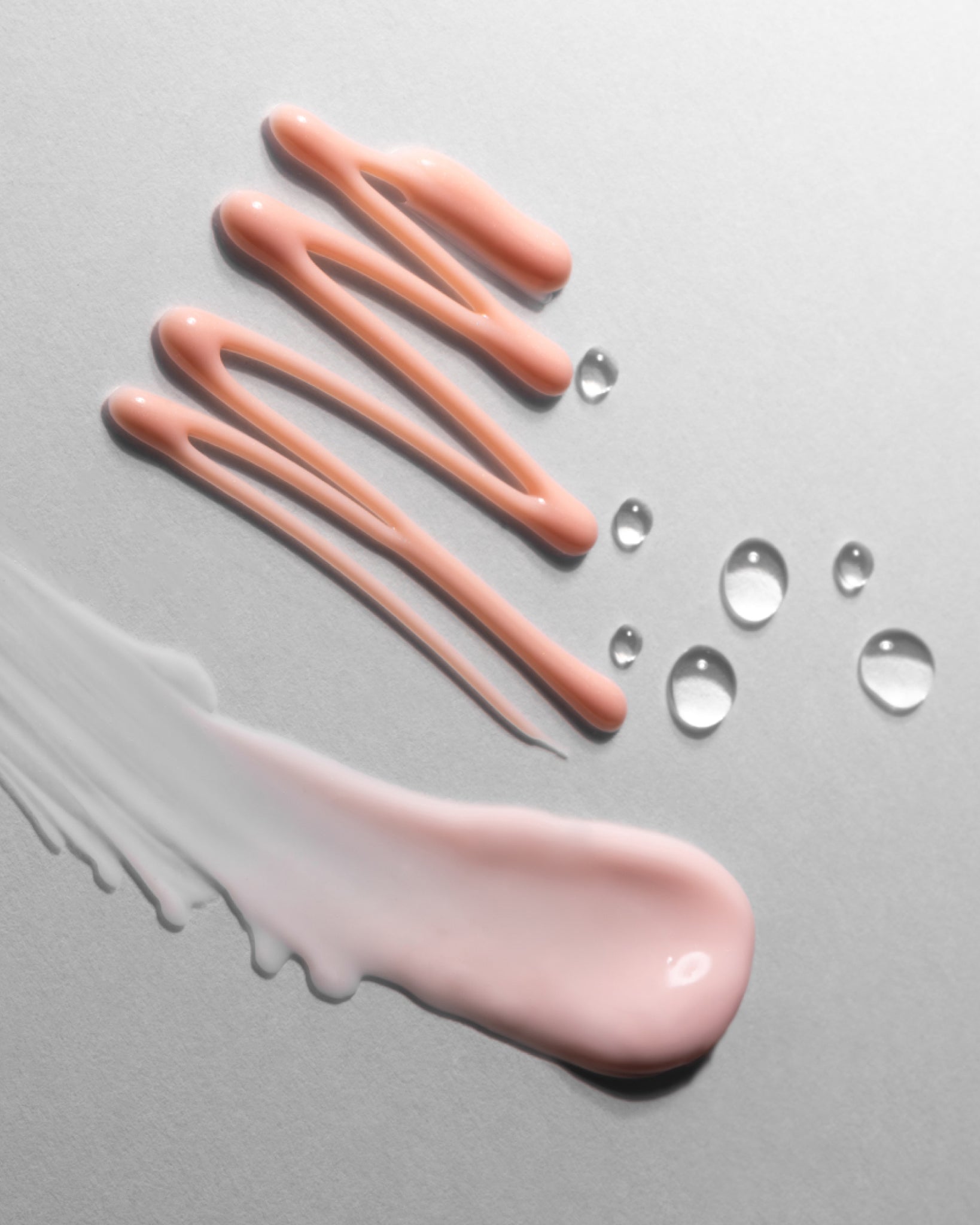 Texture close-up of MÁDARA Organic Skincare hydra star collection textures A0034 �swatch demonstrates consistency and finish.