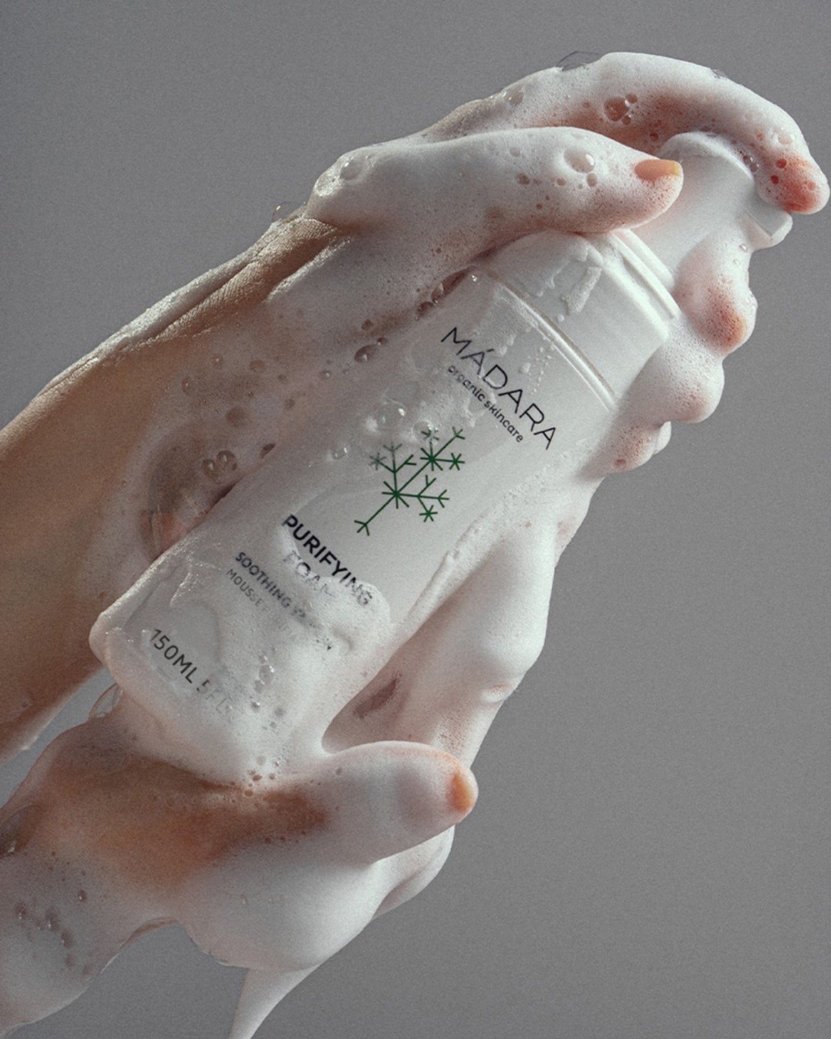 MÁDARA Organic Skincare organic makeup remover A2001 product photo on plain background.