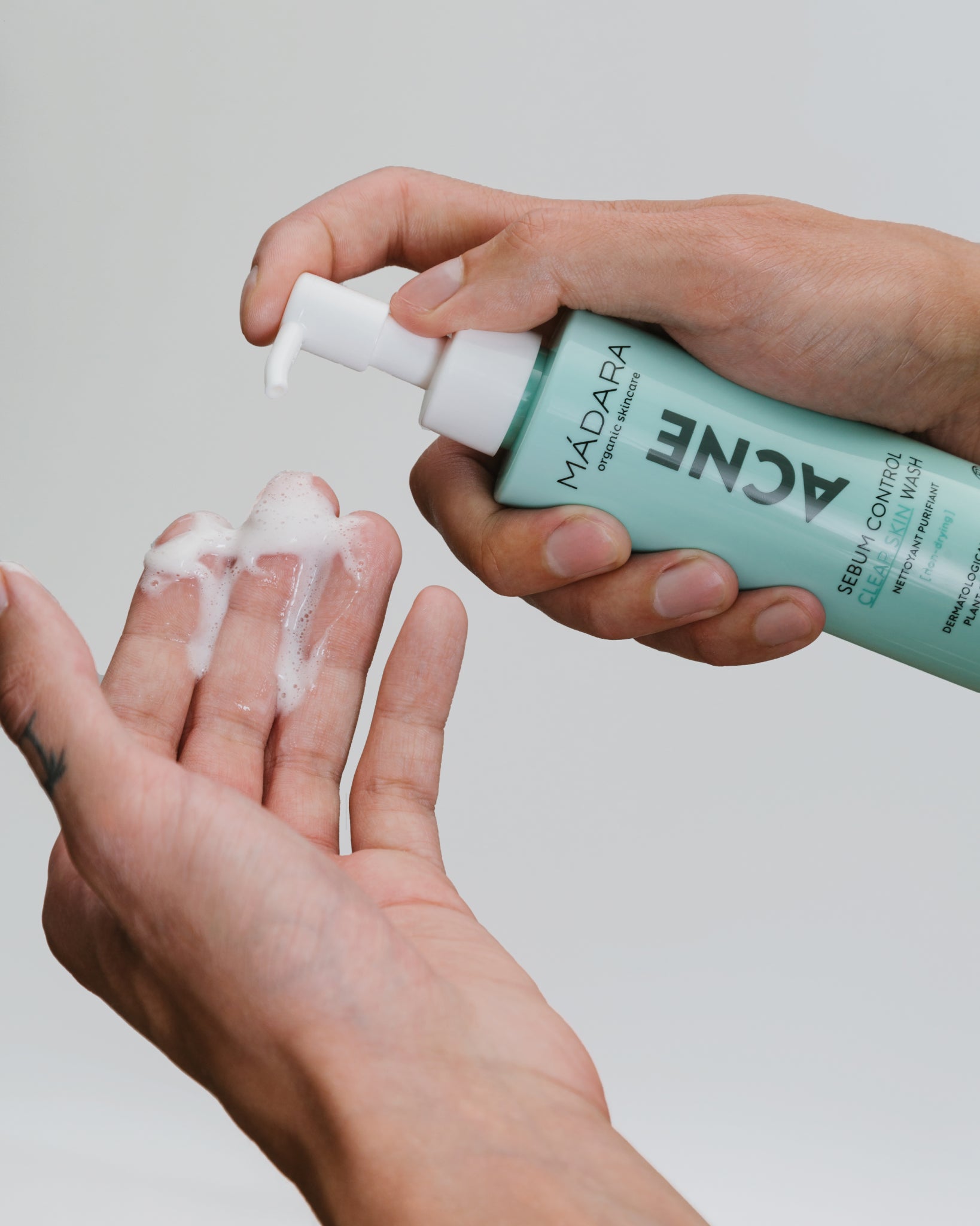 MÁDARA Organic Skincare wash for acne prone skin A2004 product photo on plain background.