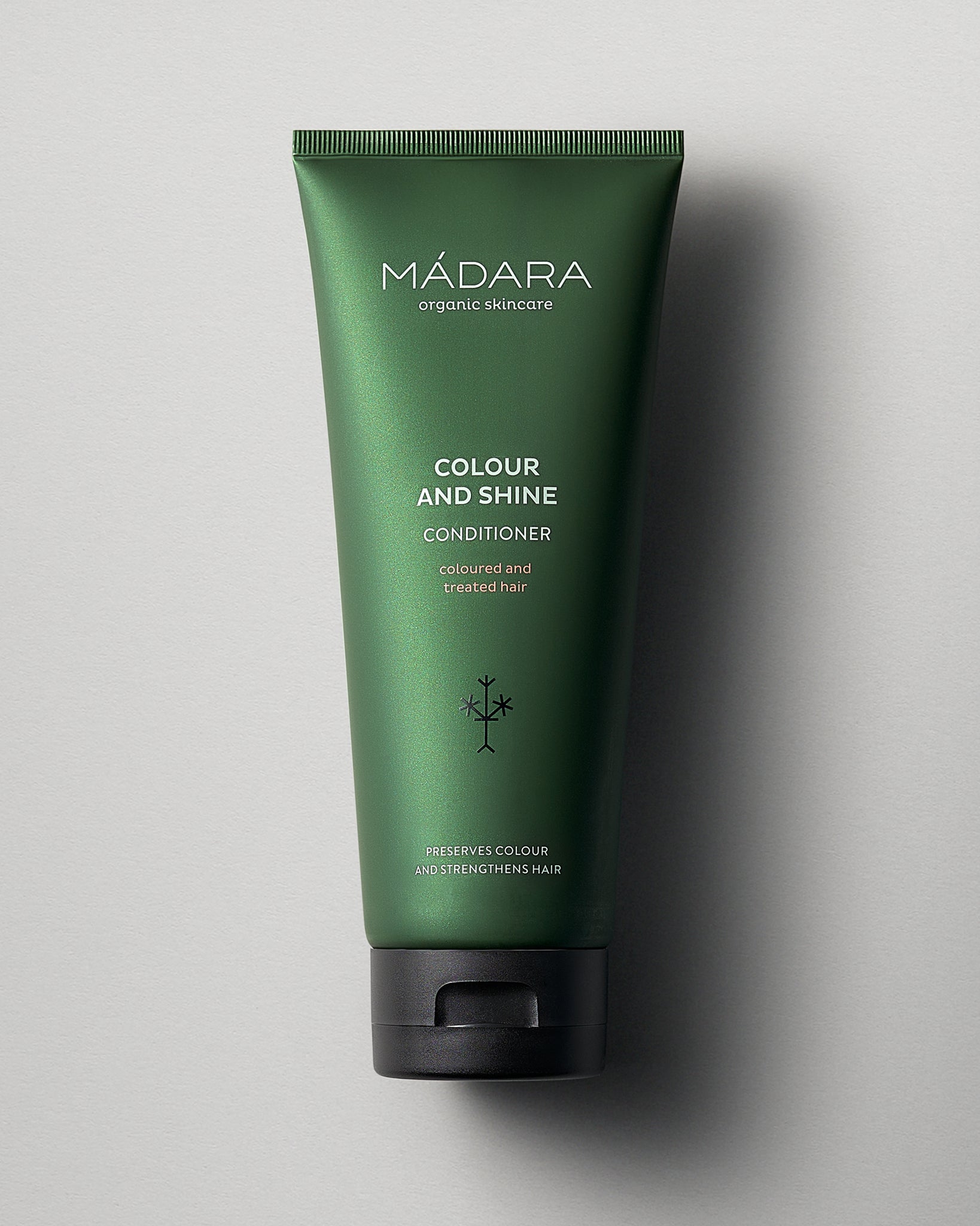 MÁDARA Organic Skincare colour and shine conditioner madara A4052 conditioner product photo on plain background.
