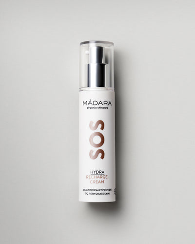 MÁDARA Organic Skincare sos hydra recharge cream A3011 face cream product photo on plain background.
