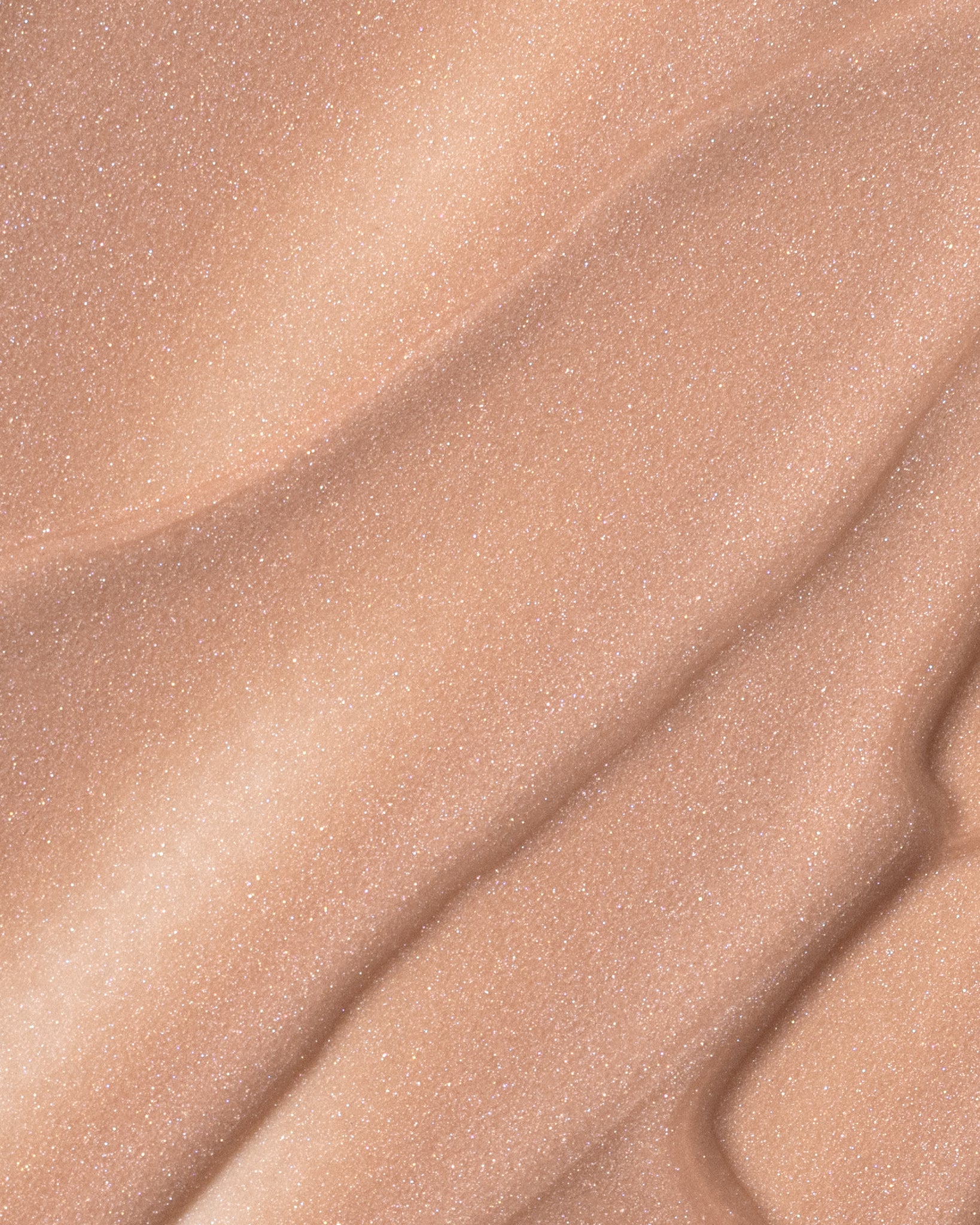 Texture close-up of MÁDARA Organic Skincare moon flower A3512 �swatch demonstrates consistency and finish.