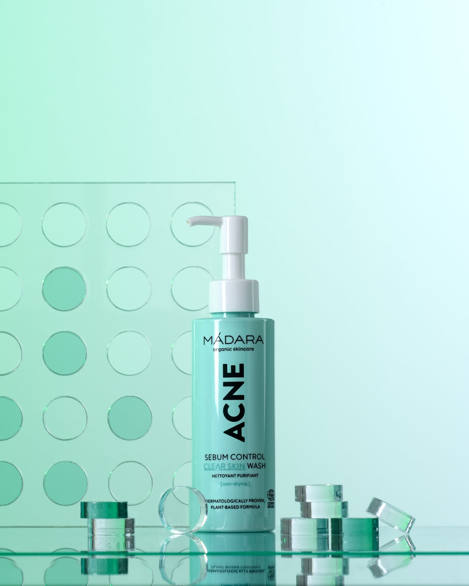 MÁDARA Organic Skincare acne skin wash madara A2004 product photo on plain background.