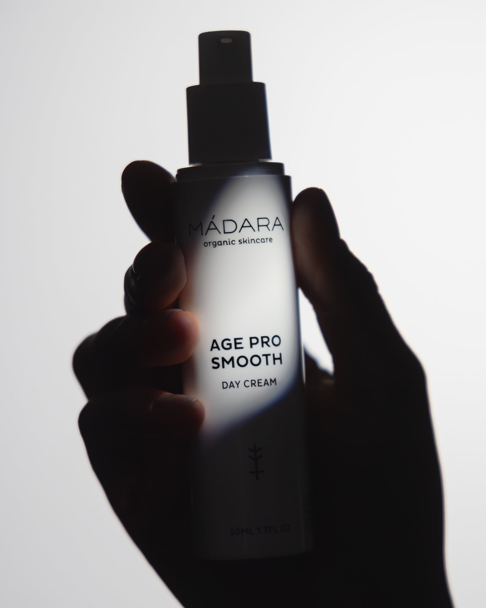 MÁDARA Organic Skincare birch water day cream A3330 face cream product photo on plain background.